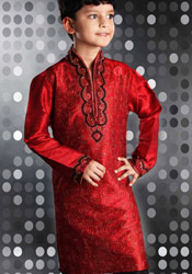 Fabulous Aari Embroidered Kurta Pyjama