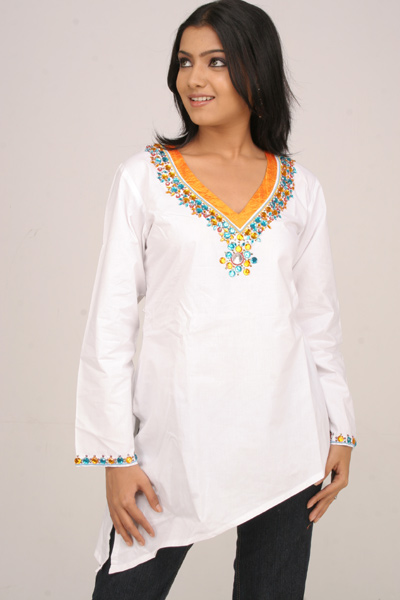 Cbazaar White Cotton Kurti