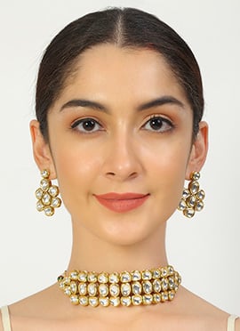 Golden Alloy Kundan Necklace