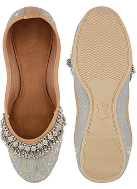 Grey Zari Work With Ghungroo Juti