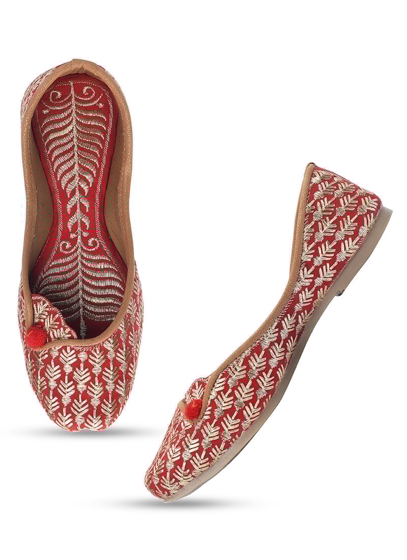 Red Zari Work Juti-WFWDDC2040