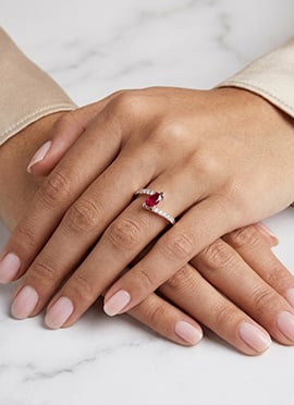 Shimmering Rose Gold Stone 925 Sterling Silver Moissanite Ring