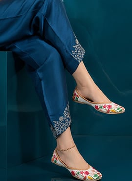 White Art Silk Thread Embroidered Juti