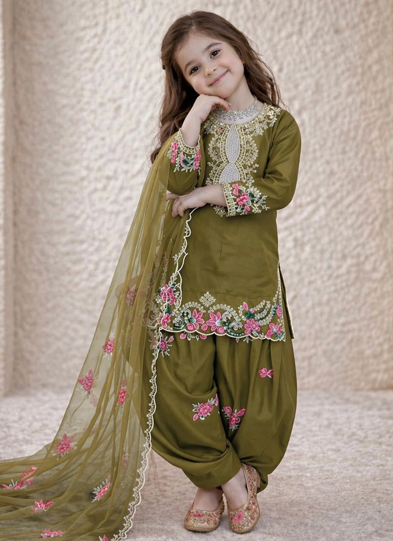 Beautiful Green Heavy Natural Crepe Embroidery Sequence Work Kids Girls Salwar Suit