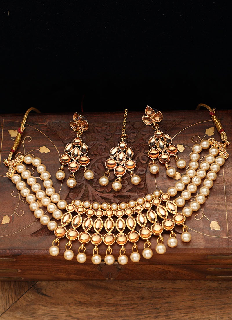 Beige Kundan Stone Embellished Pearl Necklace Set