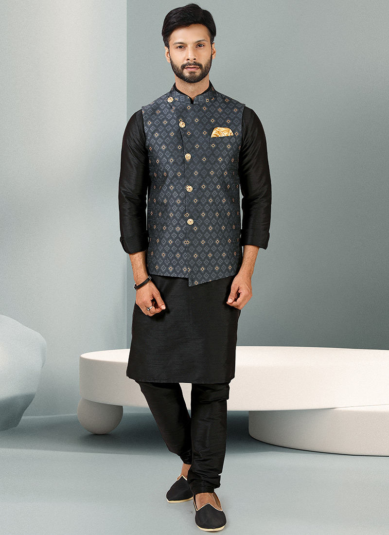 Black Art Banarasi Silk Jacquard Bandi Set Party Wear
