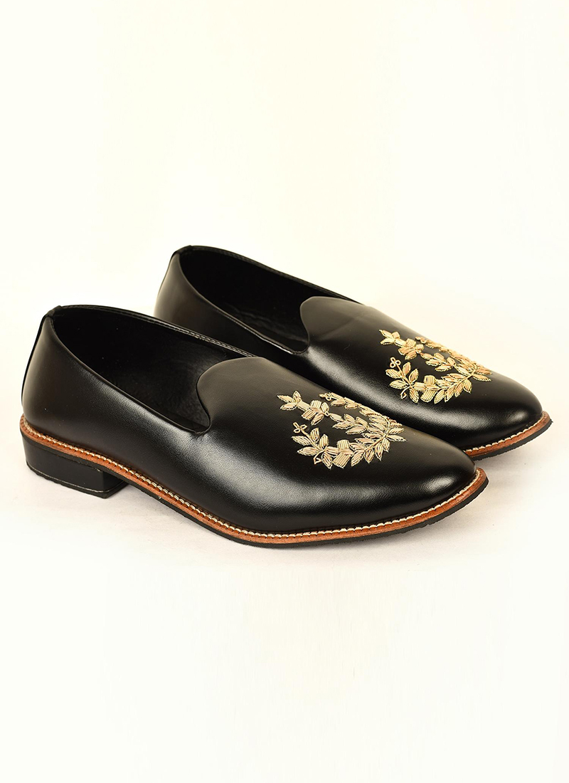 Shop Black Faux Leather Embroidered Mojri Online at Best Price Cbazaar