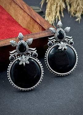 Black Kundan Drops