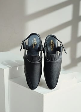 Black Mojri For Men