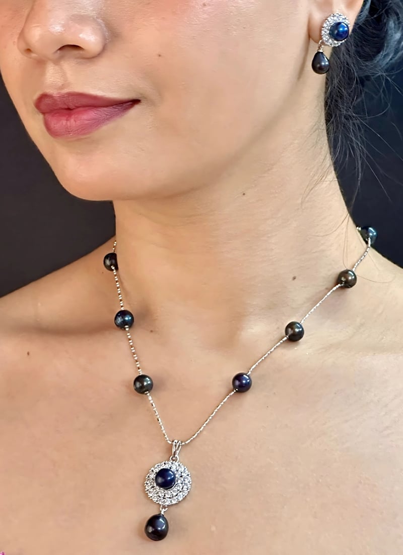 Black Pearl Stone Pendant Set Festive Wear
