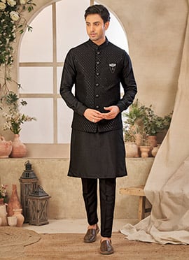 Black Silk Embroidered Sequins Bandi Set