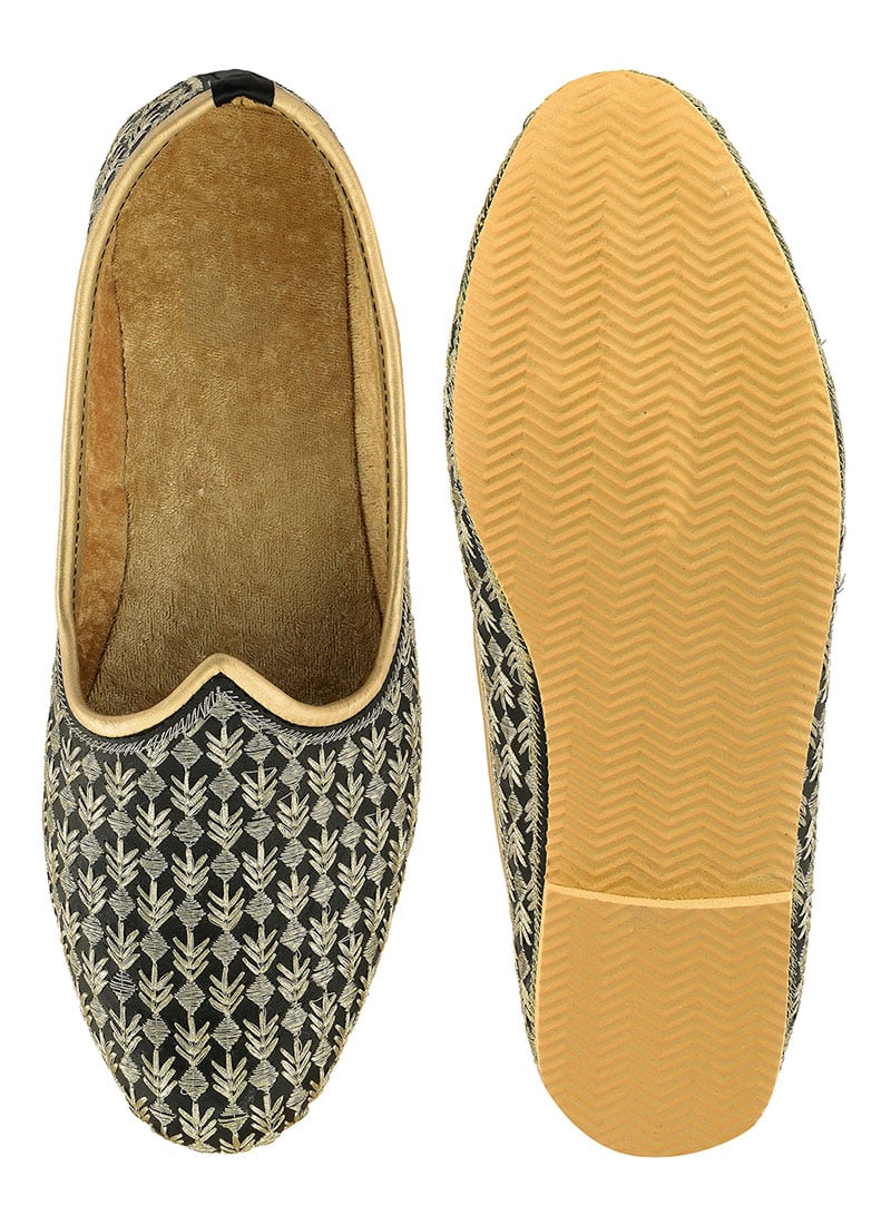 Black Zari Embroidered Mojri