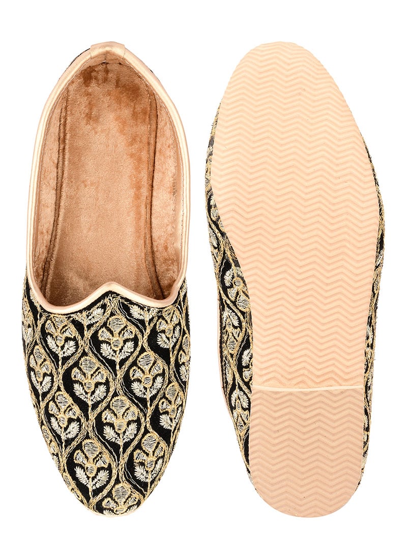 Black Zari Embroidered Mojri