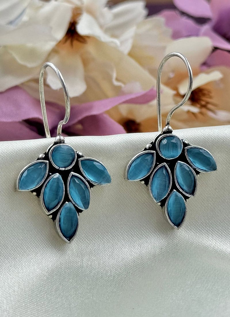 Blue Kundan Drops Festive Wear