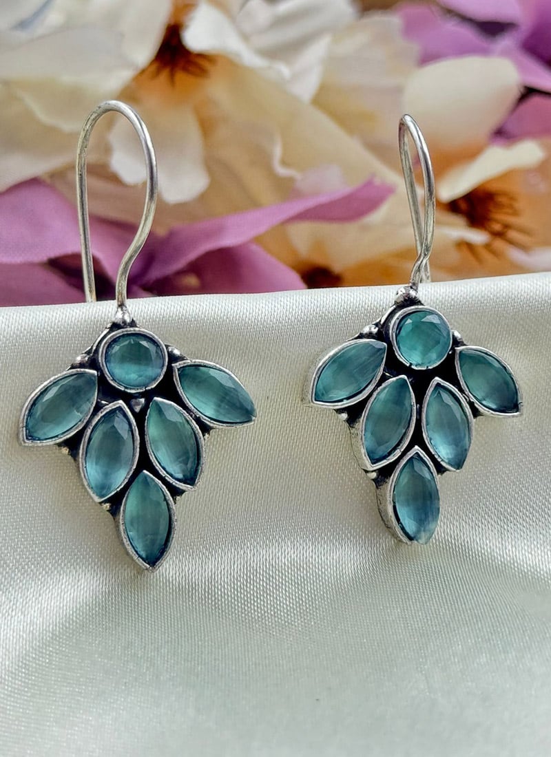 Blue Kundan Drops Festive Wear