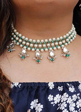 Blue Kundan With Beads And Mothi Work Neckalce