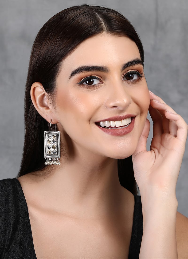 Blue Oxidised Kundan And Beads Danglers