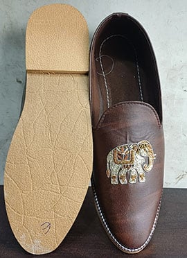 Brown Beads Zardosi Work Mojari For Men