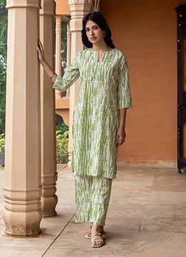 Chic Green Cotton Printed Kurta Straight Pant Set