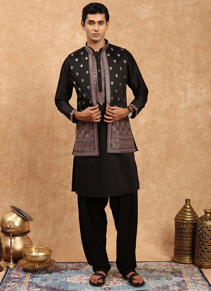 Classic Black Silk Embroidered Sequins Thread Bandi Set Festive Wear