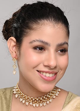 Classic Gold Kundan Beaded Necklace