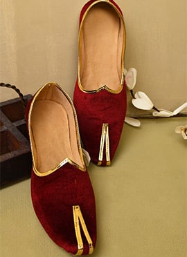 Classic Red Velvet Mojri