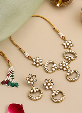 Classic White Kundan Choker