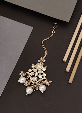 Classy Golden Moti And Stone Mangtikka