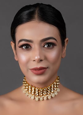 Cream Kundan N Beads Choker Set