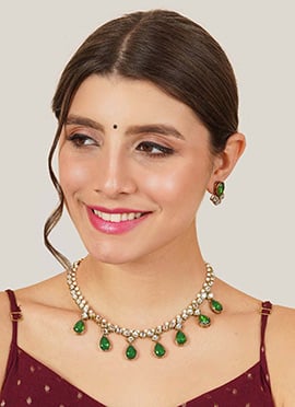 Dark Green Kundan And Moti Necklace