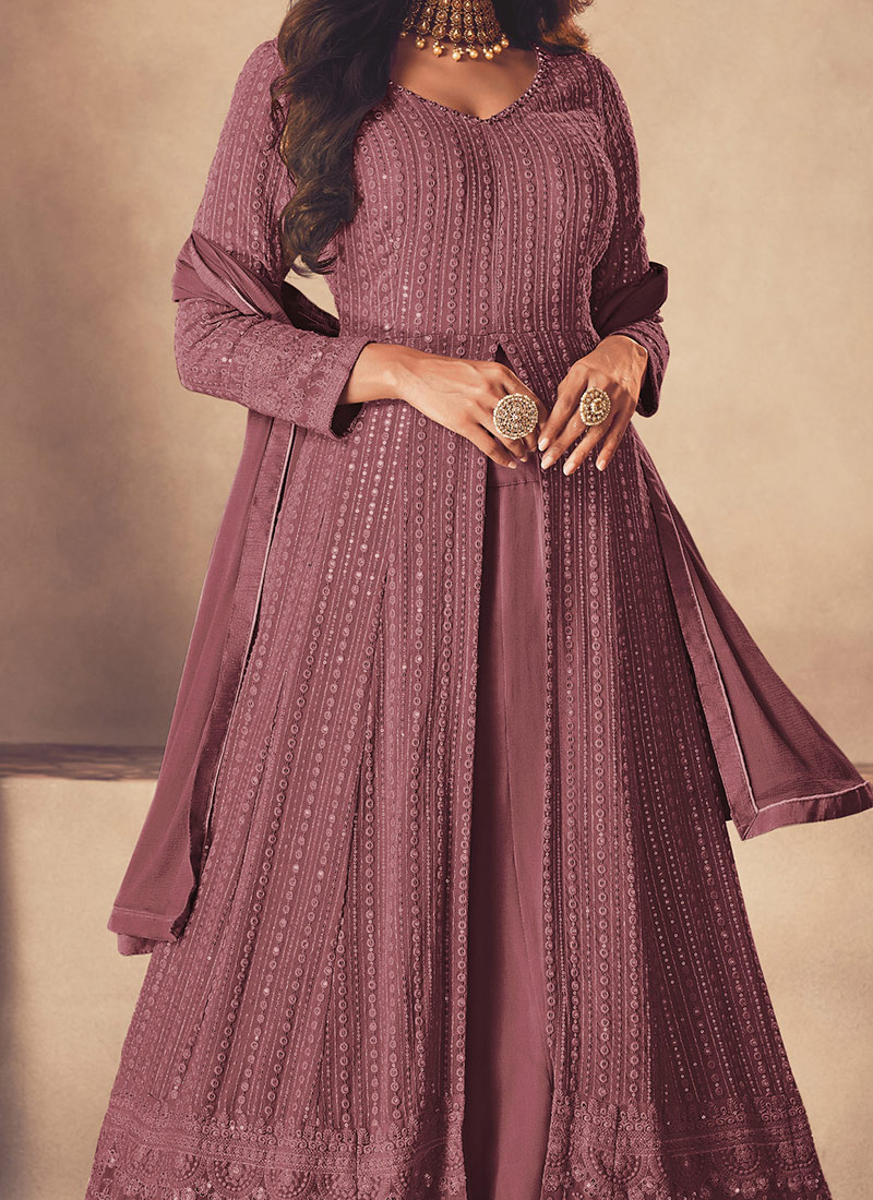 forest green pants outfit