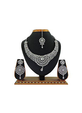 Delicate Designer White Stone Bridal Necklace Set