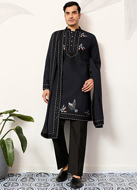 Delightful Lavender Viscose Silk Embroidered Sequins Thread Kurta