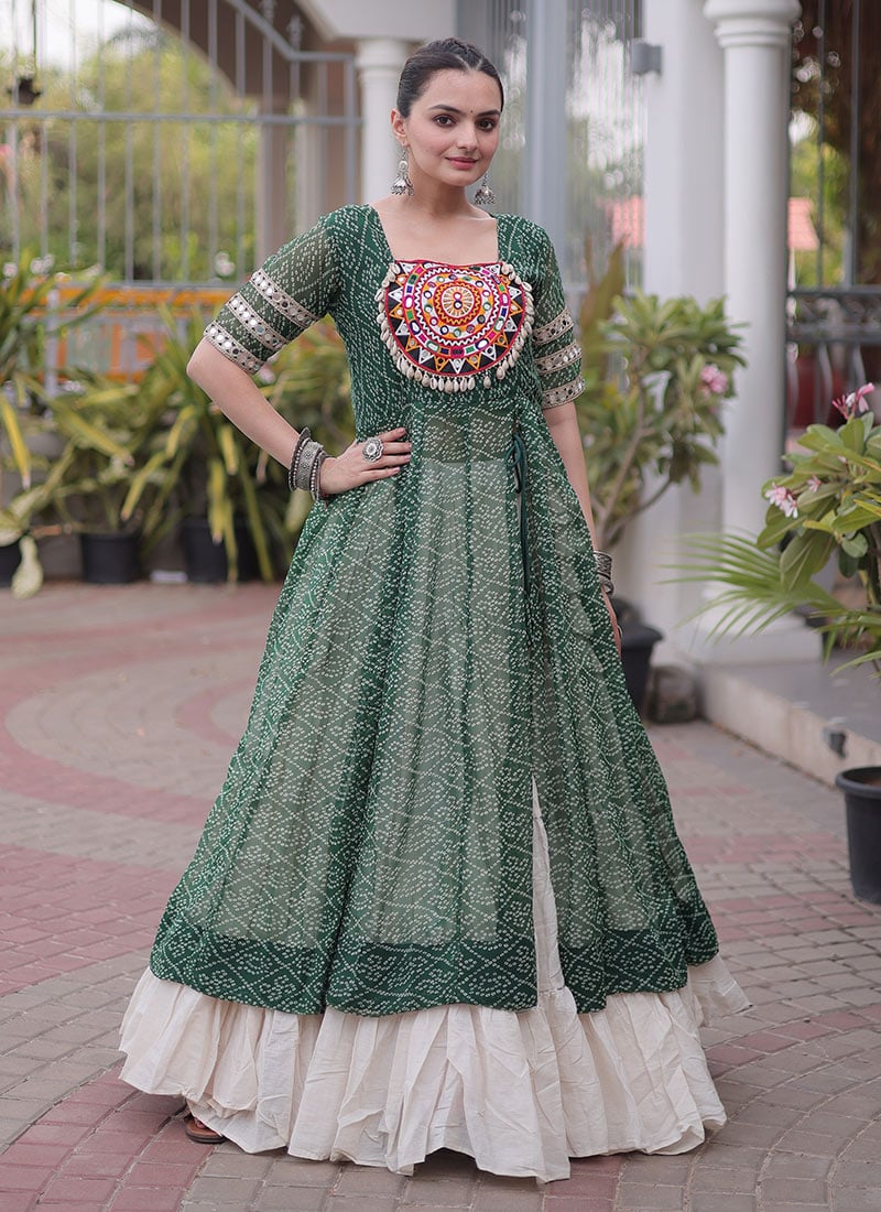Elegant Green Blended Cotton Gamthi Bandhani Print Indowestern Set For Navratri Festive Wear