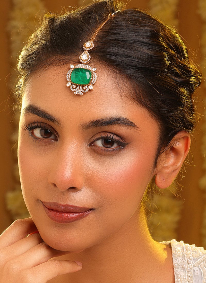 Elegant Green Brass Kundan Stones Mangtikka Wedding Wear