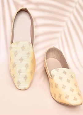 Elegant Light Yellow Cotton Silk Jacquard Mojri