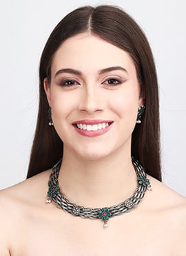 Elegant Silver Pearl Stone Necklace