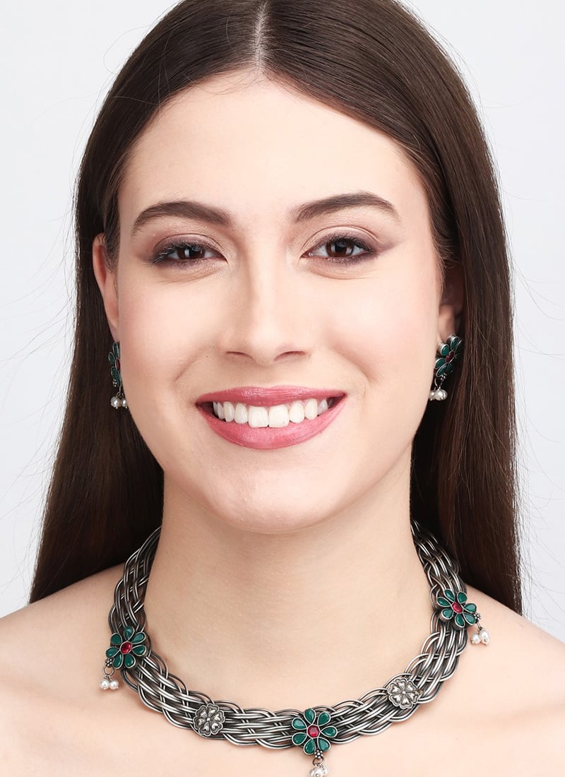 Elegant Silver Pearl Stone Necklace After Six Wear