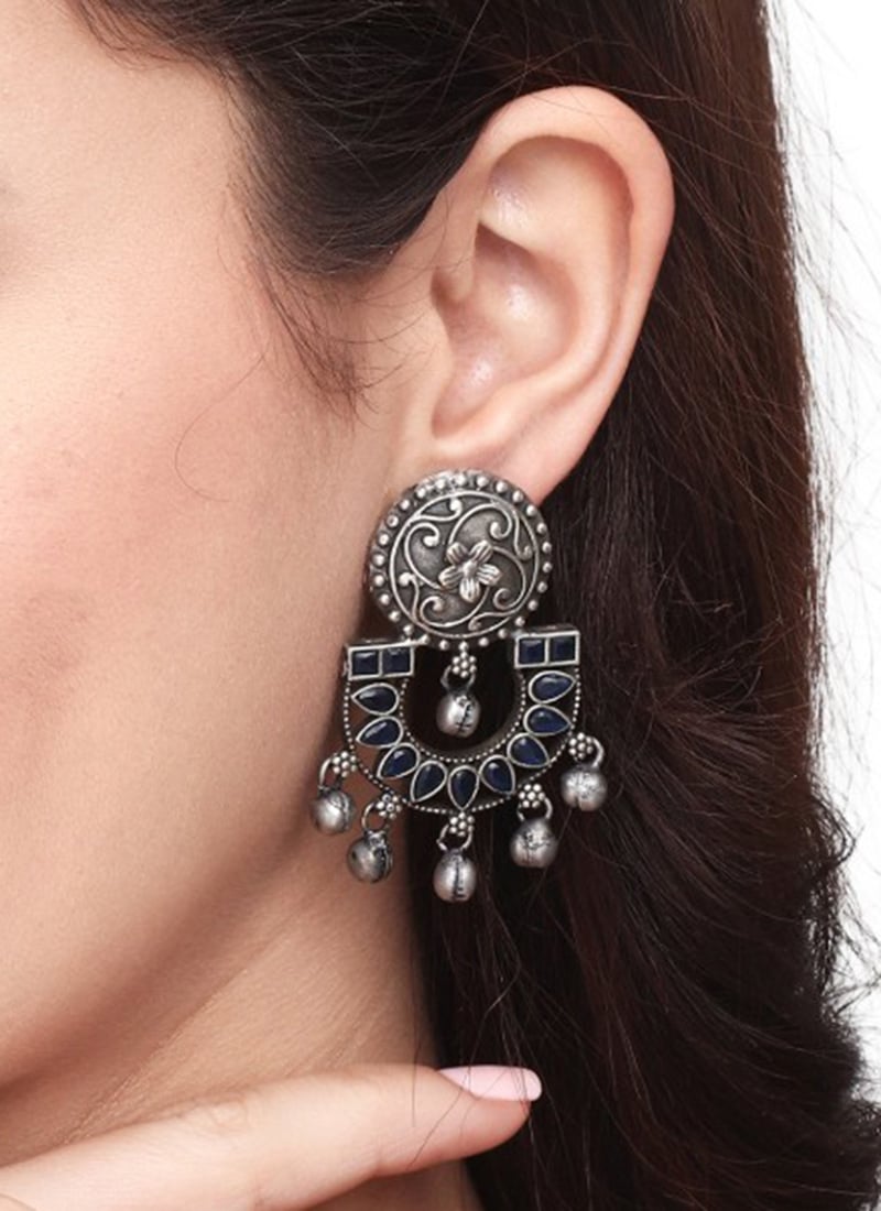 Elegant Silver Stone Drops
