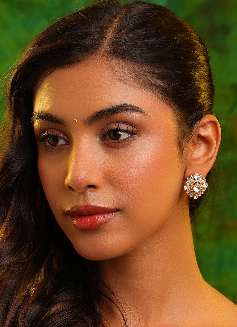 Elegant White Kundan Studs Festive Wear