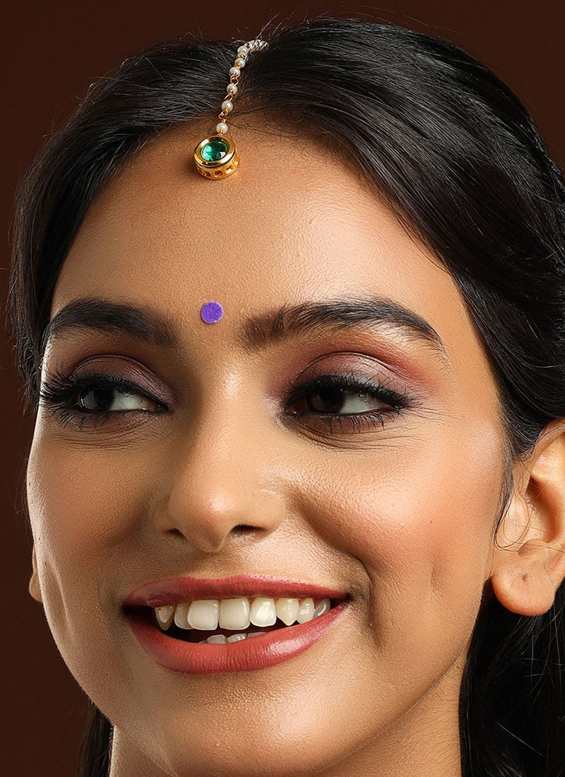 Emerald Green Kundan And Beads Mangtikka Festive Wear