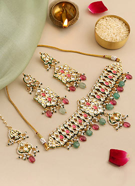 Enchanting Pink Kundan Pearl Beads Choker