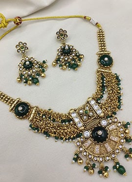 Exquisite Gold Copper Kundan Beads Necklace
