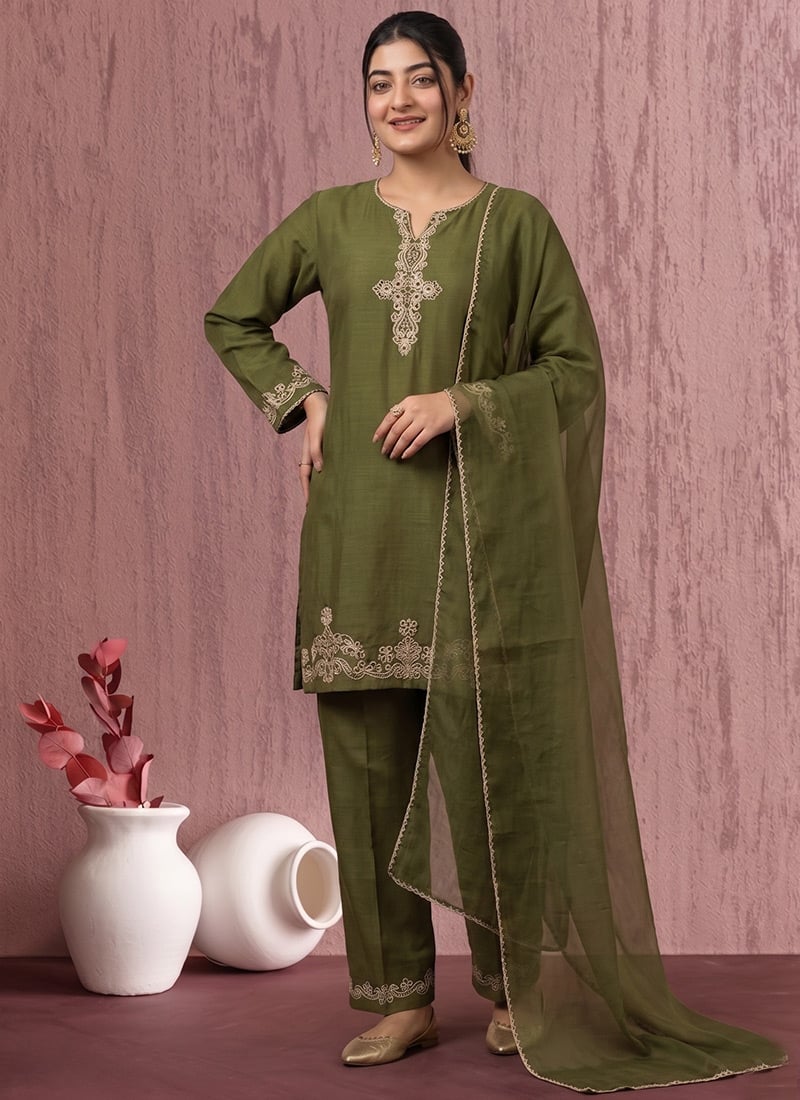 Exquisite Green Art Silk Zari Sequins Straight Pant Suit After Six Wear