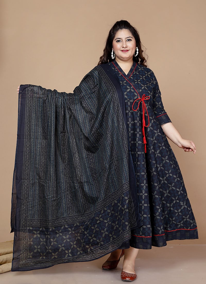 Flamboyant Blended Cotton Printed Suit