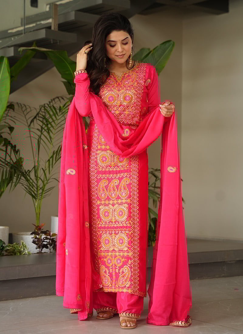 Gajri Pink Chinon Embroidered Sequins Thread Straight Pant Suit Festive Wear
