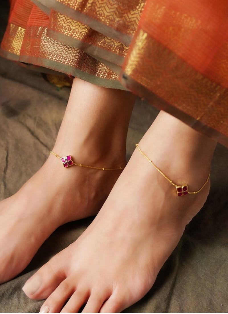 Gold Floral Kundan Work Anklets After Six Wear
