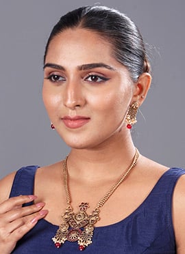 Gold Kundan and Beads Necklace