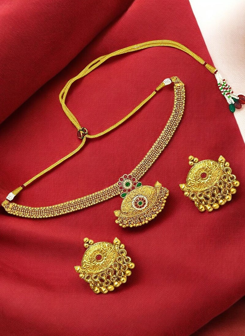 Gold Kundan Beads Choker Festive Wear