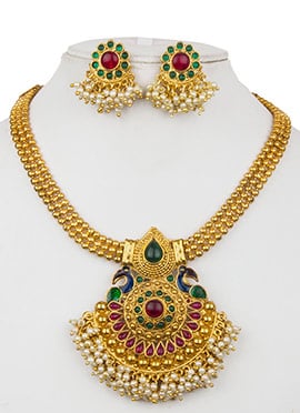 Gold Kundan Necklace Set